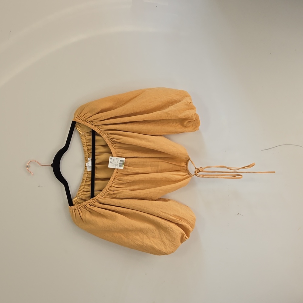 New ASTR the Label crop wrap top- Size Small